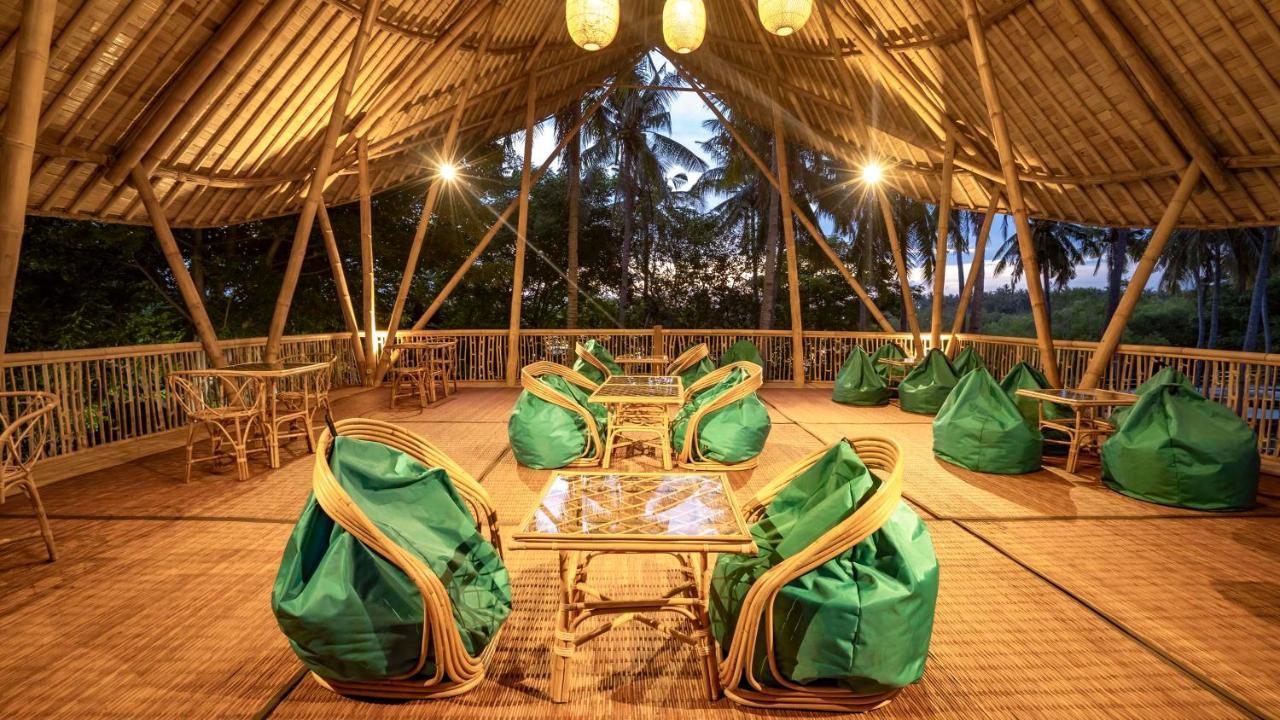 Pravasa Gili Resort By Kajane กิลิเมโน ภายนอก รูปภาพ