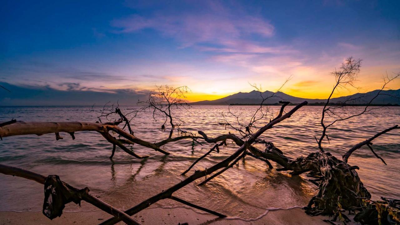 Pravasa Gili Resort By Kajane กิลิเมโน ภายนอก รูปภาพ